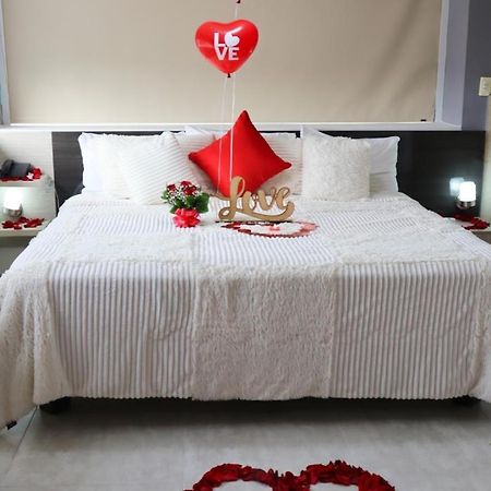 Hotel Arthur Brich กูกูตา ภายนอก รูปภาพ