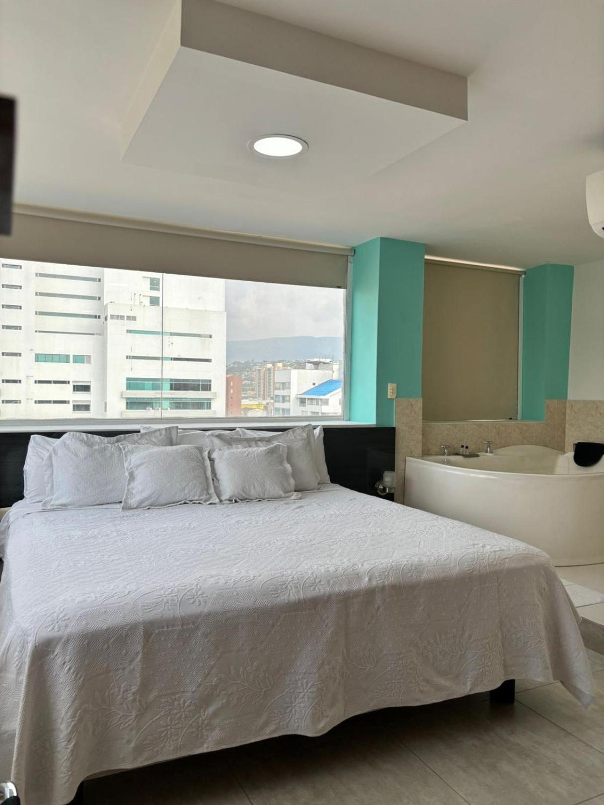 Hotel Arthur Brich กูกูตา ภายนอก รูปภาพ
