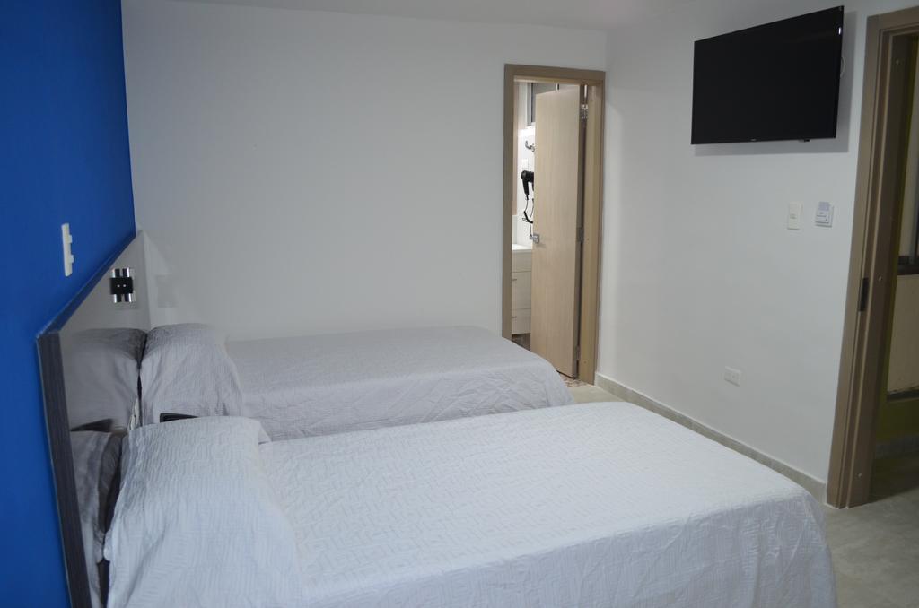 Hotel Arthur Brich กูกูตา ภายนอก รูปภาพ